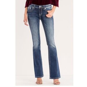 B2G1 FREE! Flare Reign Sandblasted Short Jeans